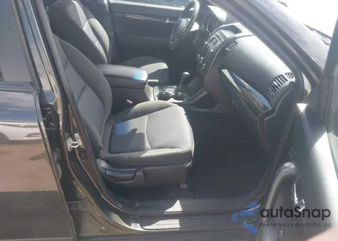 2012 Kia Sorento Lx from USA, damaged, VIN 5XYKT3A68CG192741